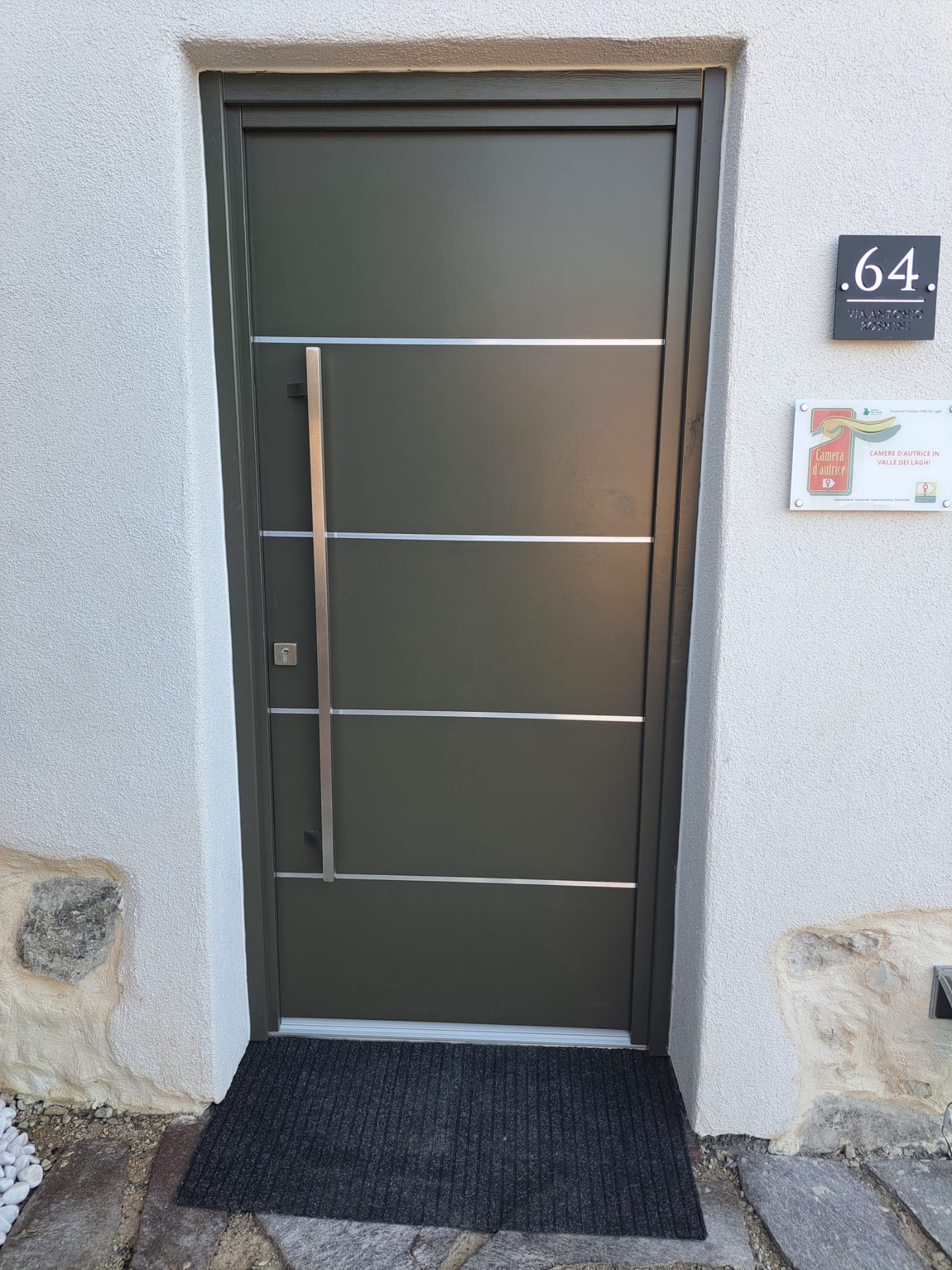 Portoncino Ultra-Moderno